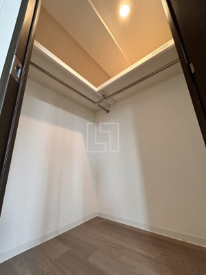 【収納】 | La Douceur梅田West | La Douceur梅田West　ウォークインクローゼット