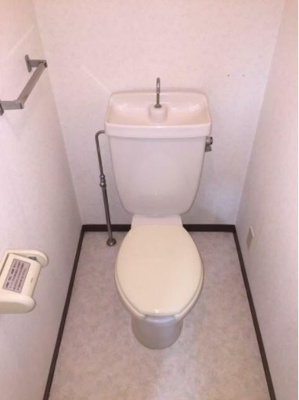 【トイレ】 | エスティア | ゆったりとした空間のトイレです