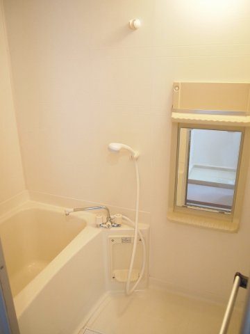 アイオーラの浴室