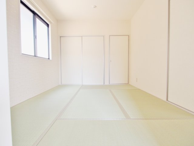 フォーレス東昭和　B棟の和室