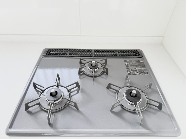 浜名区細江町中川のその他|三口コンロで料理もしやすい♪