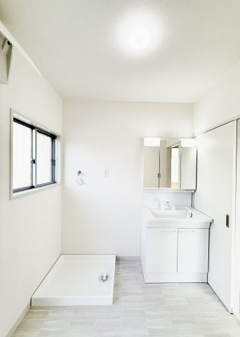 浜名区細江町中川の脱衣所|洗面室はゆとりの空間！
