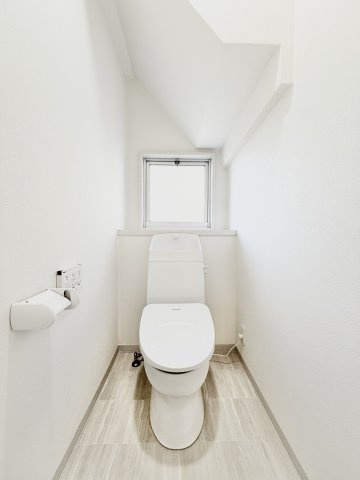 浜名区細江町中川のトイレ|トイレも広々してます。