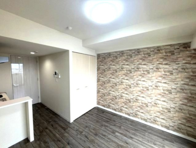 ONLYONE灘南通の居間・リビング