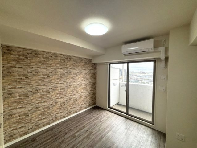 ONLYONE灘南通の居間・リビング