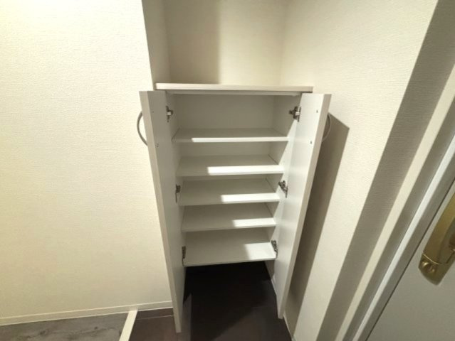 ONLYONE灘南通の収納