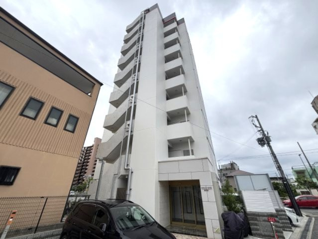 ONLYONE灘南通の外観