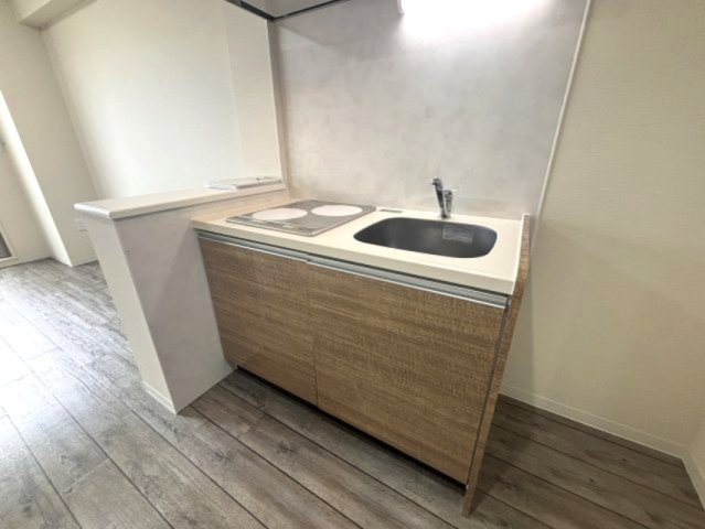 ONLYONE灘南通のキッチン