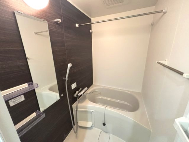 ONLYONE灘南通の浴室