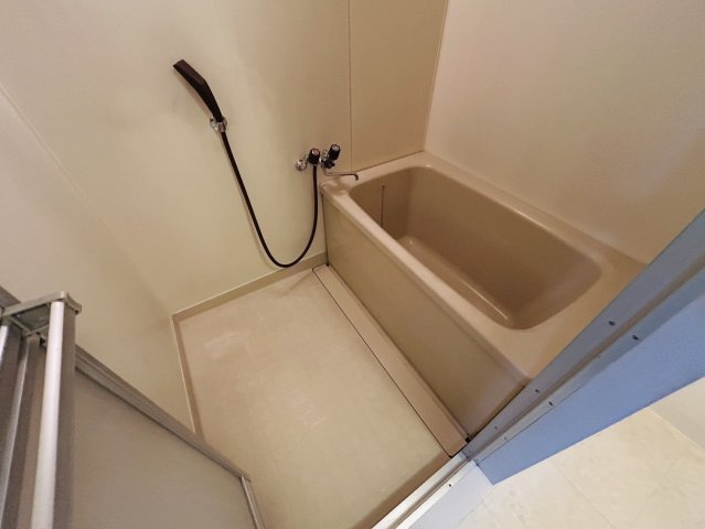 元町ヒルズの浴室