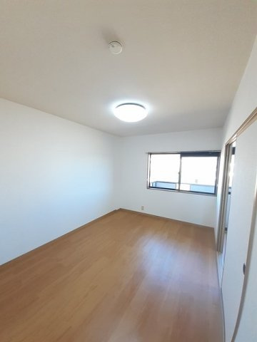 コーポ福の内装