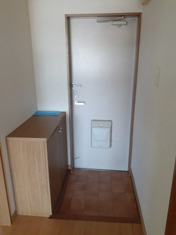 コーポ福の玄関