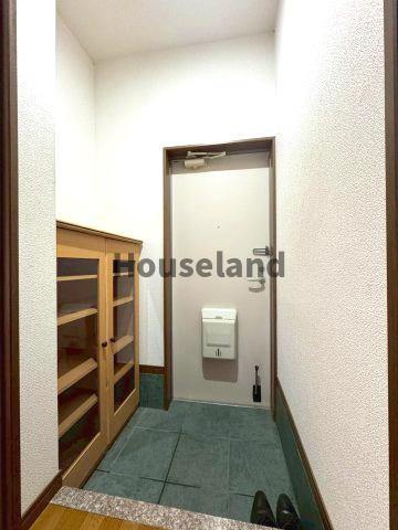 コモドありえの玄関