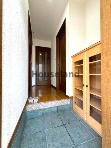 コモドありえの玄関