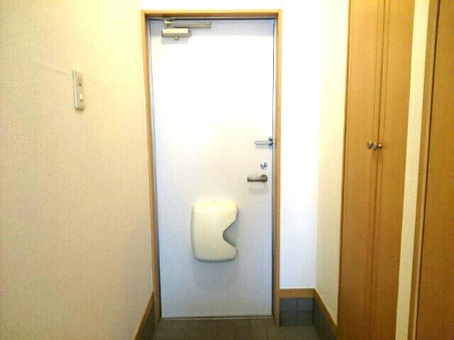 エミグラント４１の玄関