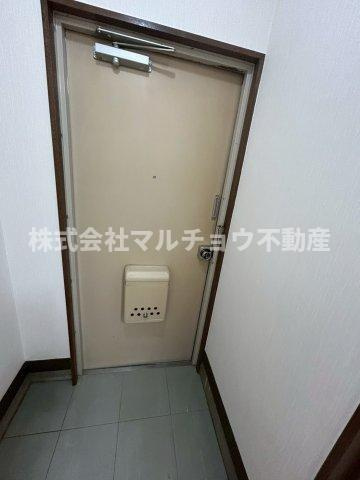 Hills朝日ヶ丘の玄関|明るい玄関です