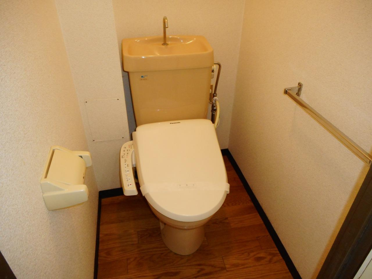ジュネス　オクラバ　Bのトイレ