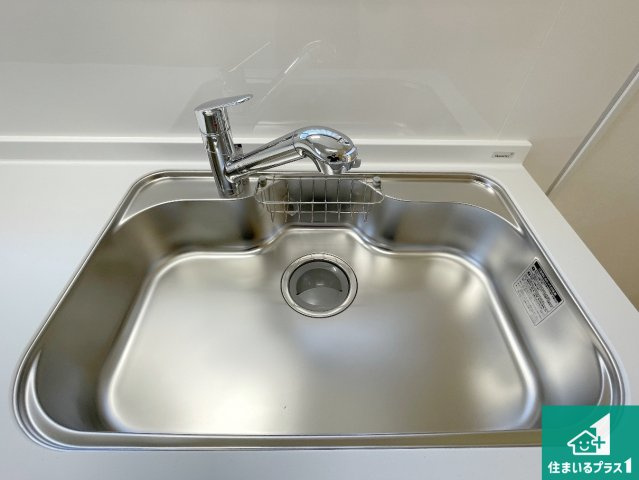 大津市青山　中古一戸建ての設備|洗い物も楽にできる、広々シンク！