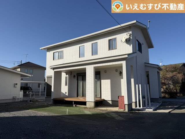 深谷市原郷　中古戸建の外観|落ち着いた色合いがおしゃれな飽きのこない外観！
ゆっくりご内覧いただけますのでぜひ一度現地をご覧ください！夢が膨らみます♪