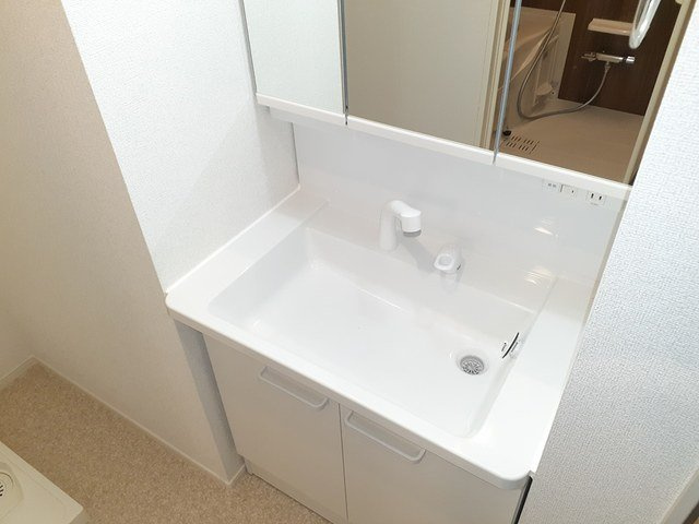 クレマシーＡの洗面所