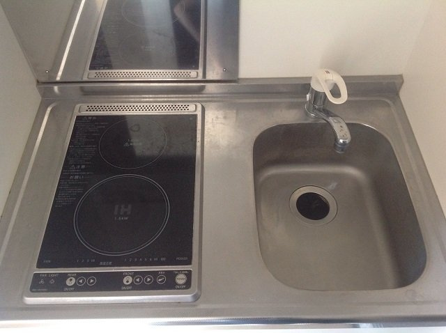 コンパクトなキッチンで掃除もラクラク