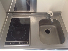 コンパクトなキッチンで掃除もラクラク