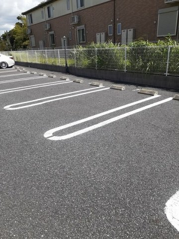 ブルースカイ幸和Ⅰの駐車場|駐車場に車を止められます