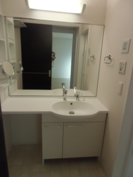 ミクスト　Ａの洗面所