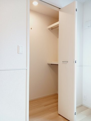 たっぷりとした収納スペースです