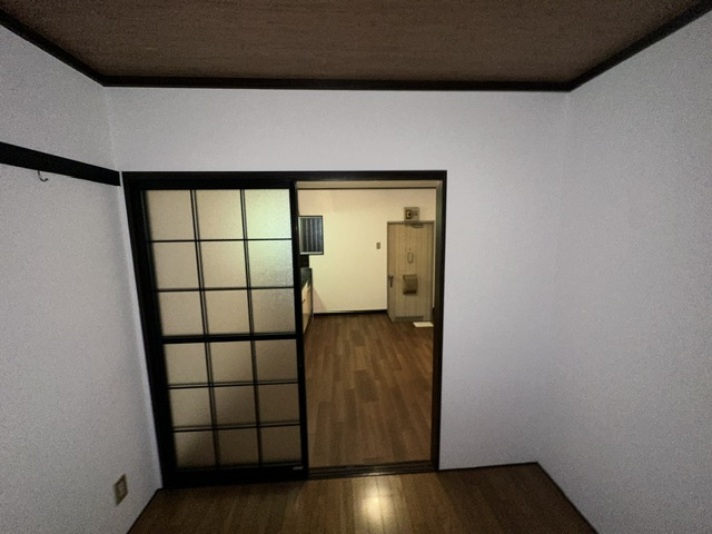 内装は落ち着いています