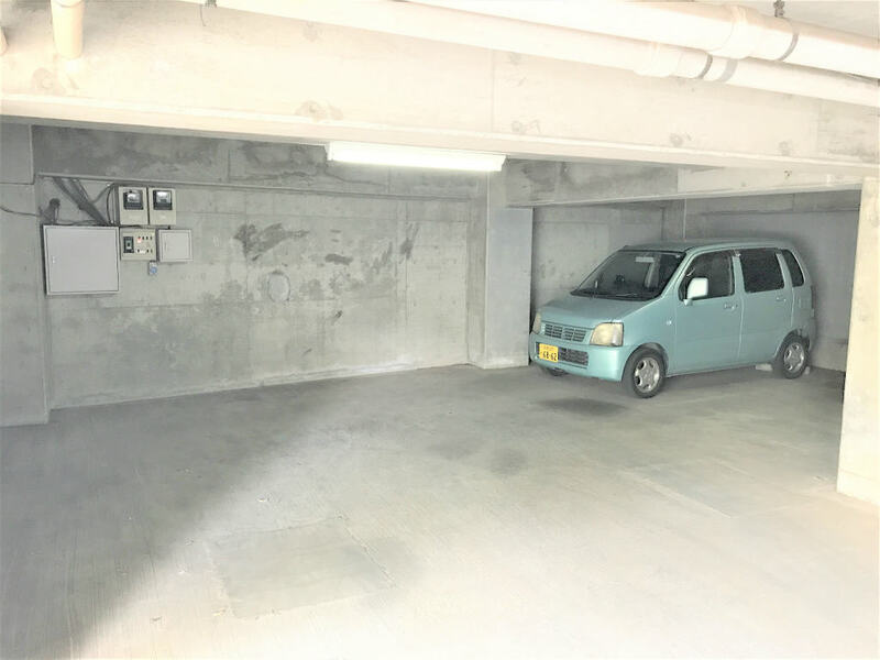 車をお持ちの方に嬉しい駐車場付きの物件です