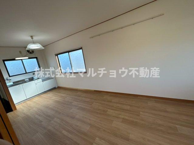 コーポ五月の居間・リビング|こちらの居間で趣味の時間をお楽しみください