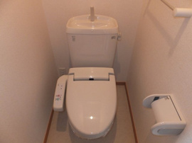 コンパクトで使いやすいトイレです