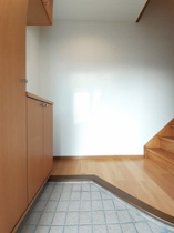 落ち着いた玄関です