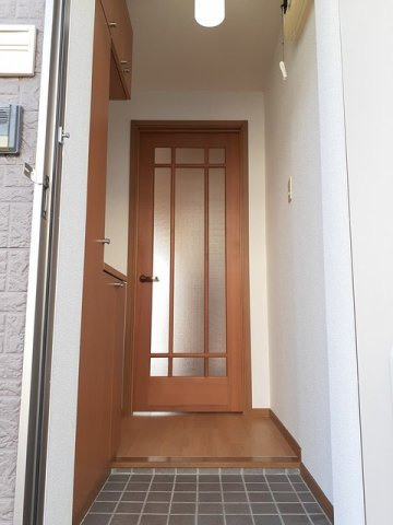 メゾン．フォンテーヌＢの玄関