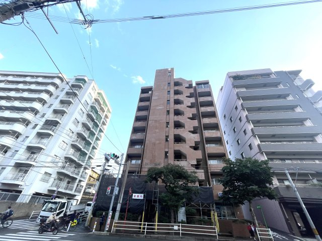 エバーライフ桜坂の外観|すっきりとしていてきれいな外観です☆