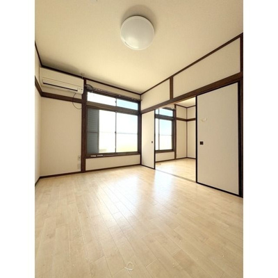 【居間・リビング】 | グランドゥール元町Ⅱ