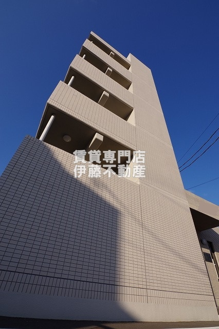 名古屋市西区秩父通１丁目の賃貸マンションの外観
