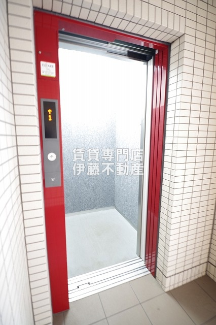 名古屋市西区秩父通１丁目の賃貸マンションのロビー