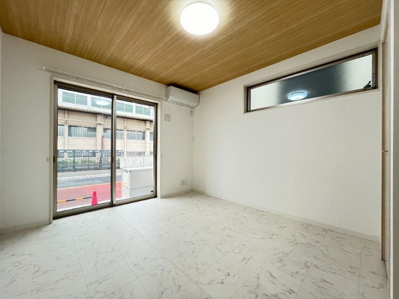 コンフォート蕨WESTの居間・リビング