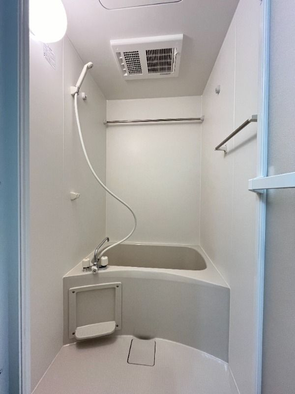 コンフォート蕨WESTの浴室