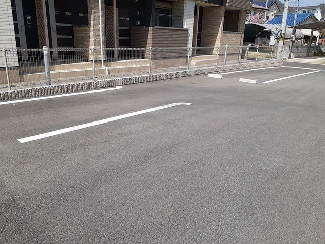 Ｈ・Ｔミニョン姫路の駐車場