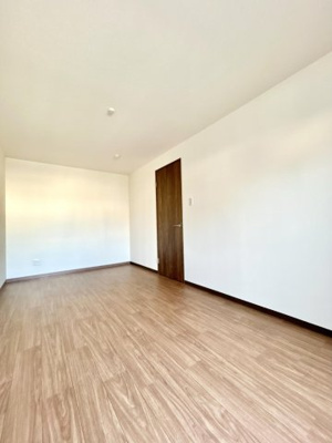 【洋室】 | ラ・プリモーダ