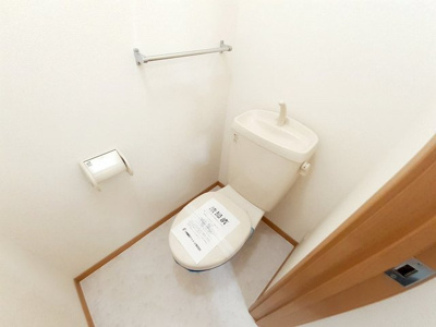 【トイレ】 | ジュネス・エテルノ | ゆったりとした空間のトイレです
