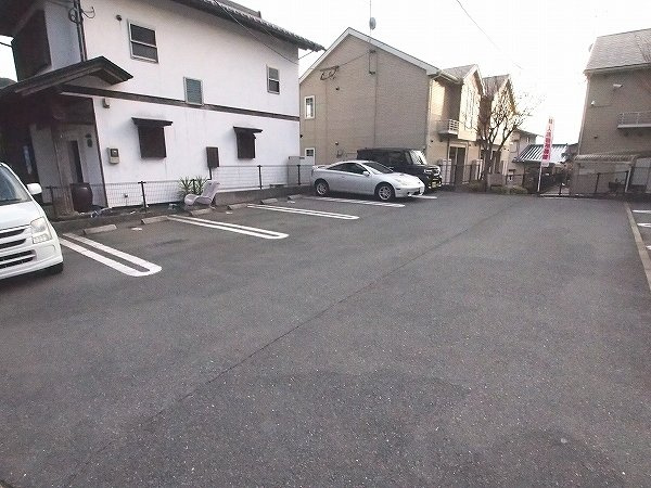 【駐車場】 | ジュネス・エテルノ | 駐車場があります