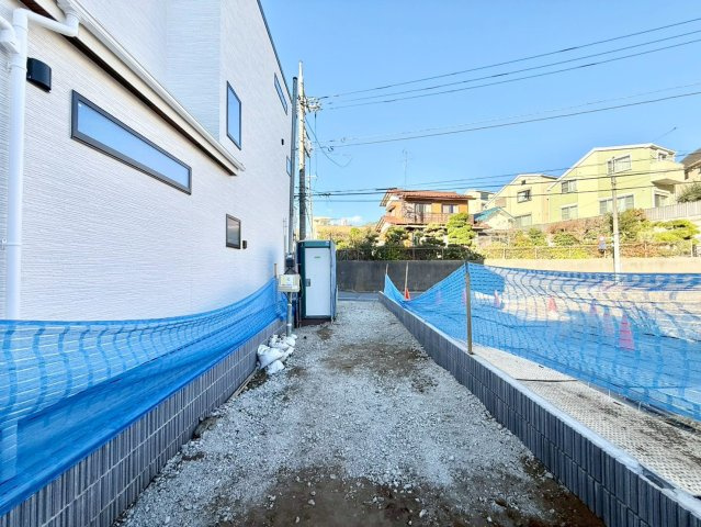 練馬区関町北4丁目　新築戸建の前面道路含む現地写真|現地ご見学希望・資料請求などお気軽にお問い合わせ下さい！
03-5990-5201