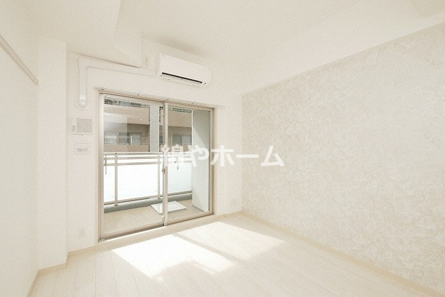 エステムコート難波サウスプレイスVIIIハイドの寝室|ゆとりの広さです