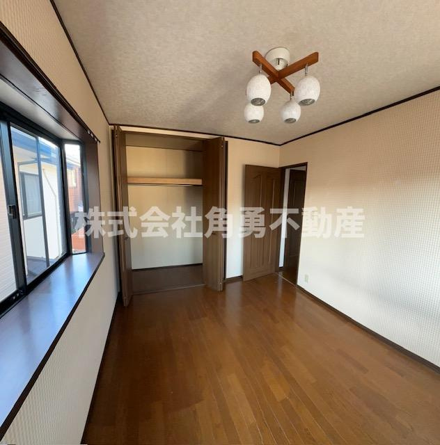 平塚市広川　中古一戸建ての洋室|洋室
