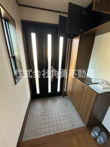 平塚市広川　中古一戸建ての玄関|玄関内