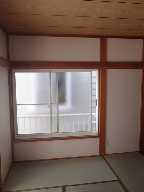 ハイツオザワの和室